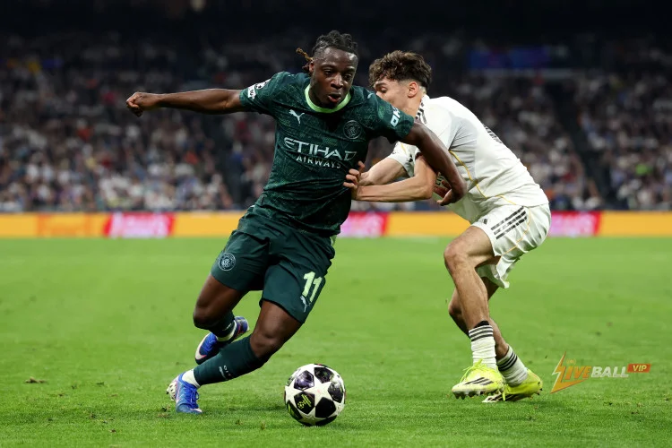Atletico Madrid take interest in summer move for Manchester City winger