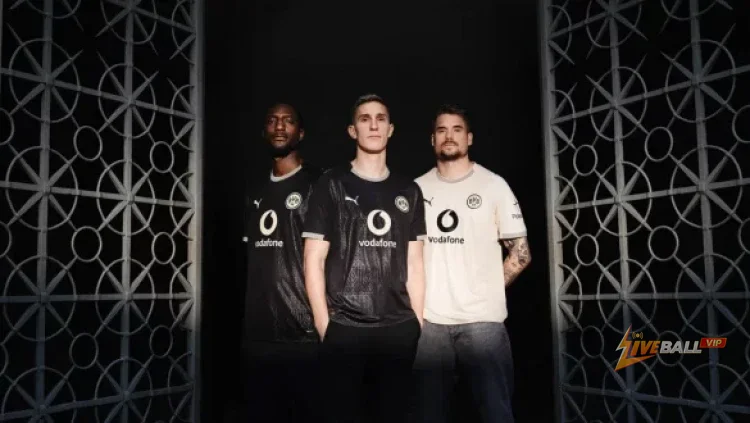 โบรุสเซีย ดอร์ทมุนด์ เปิดตัวเสื้อใหม่เฉลิมฉลอง 100 ปี สนามโรเต เอิร์ด