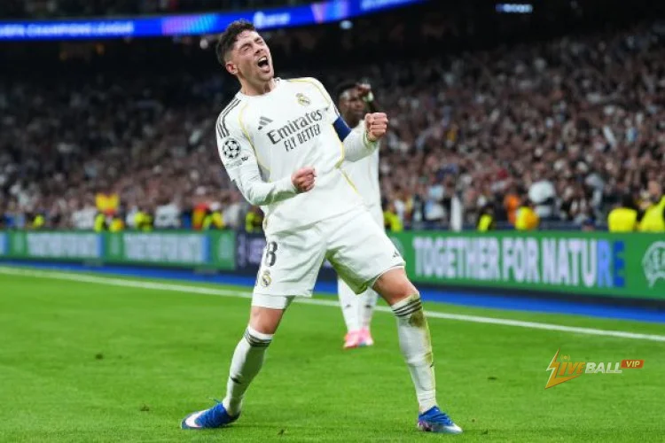 Fede Valverde nhận điểm số hiếm hoi ’10’ từ L’Équipe sau màn trình diễn xuất sắc trong chiến thắng của Real Madrid trước Manchester City