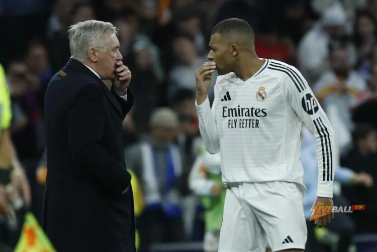 Carlo Ancelotti: Khó khăn của Real Madrid không liên quan đến Kylian Mbappe