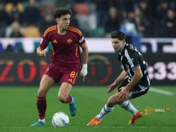 Roma midfielder Neil El Aynaoui robbed at knifepoint in nightmare home invasion