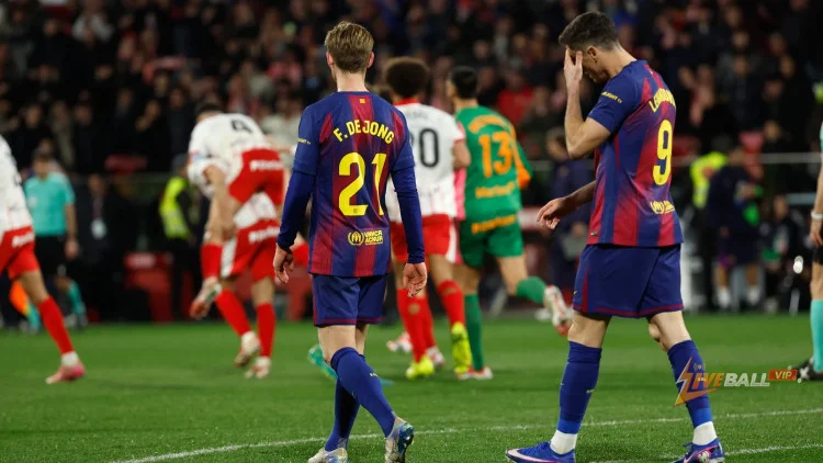 Key Barcelona midfielder at risk of missing Atletico Madrid clashes