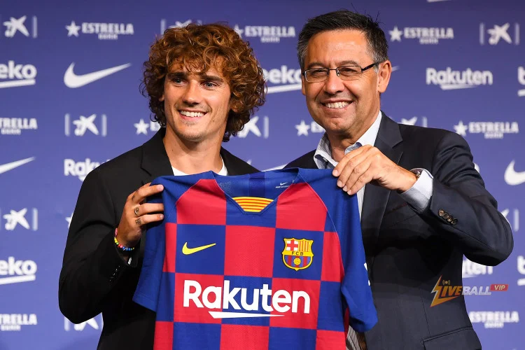 Cựu chủ tịch Barcelona gây tranh cãi lên tiếng phản hồi chỉ trích, phản ứng trước việc Joan Laporta tái đắc cử
