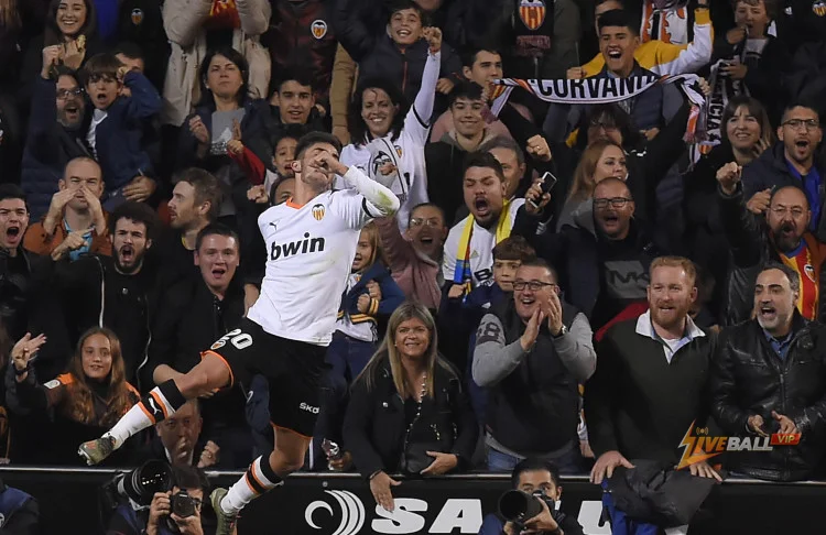 Ferran Torres được chào bán cho Manchester United trong kỳ chuyển nhượng mùa hè
