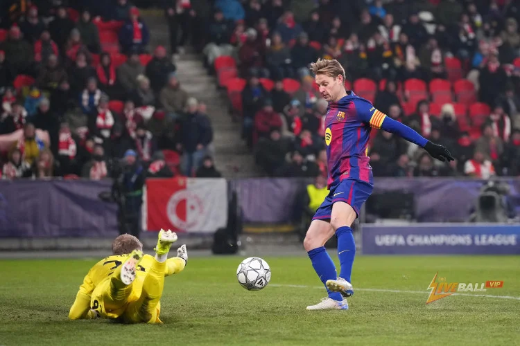 Barcelona kỳ vọng Frenkie de Jong sẽ trở lại dự trận đấu ở Champions League