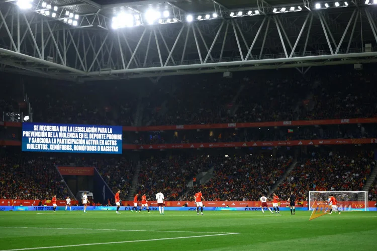 FIFA mở cuộc điều tra về những lời ca tụng phân biệt chủng tộc trong trận Tây Ban Nha-Ai Cập – RFEF tự tin về phản ứng