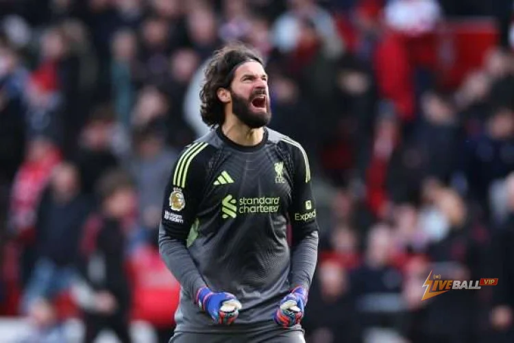 Juventus lạc quan trong việc chiêu mộ Alisson của Liverpool
