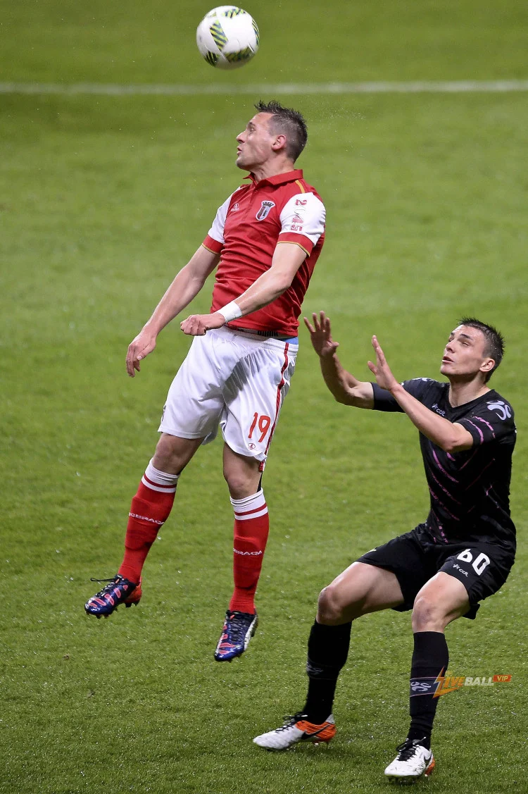 Tottenham thông báo với Joao Palhinha rằng họ muốn giữ anh ấy nhưng phải đối mặt với mối đe dọa từ Benfica, FC Porto, Sporting CP