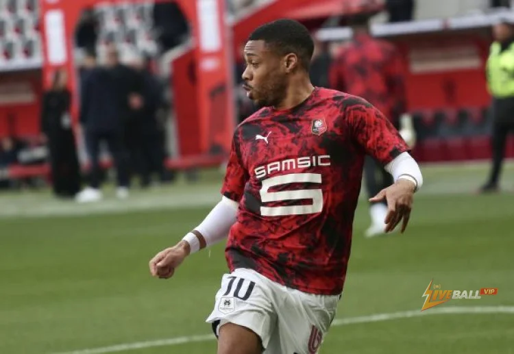 Arnaud Nordin sẽ ở lại Rennes.