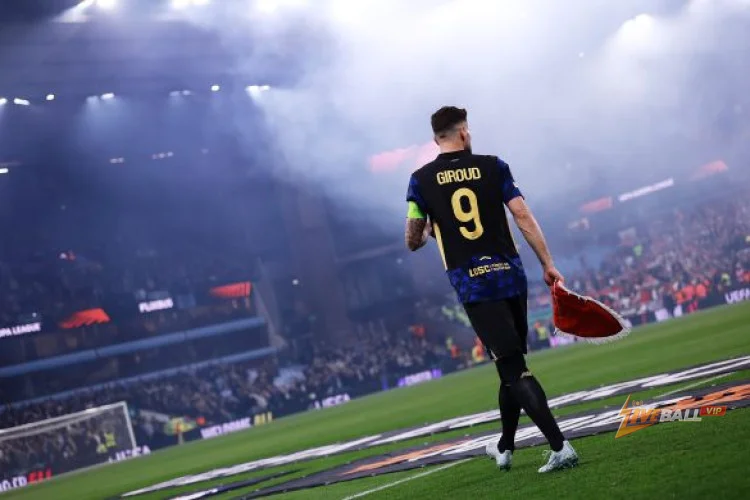 Độc quyền | Từ Olivier Giroud "thư giãn" đến Benjamin André "bị đánh giá thấp", Noah Edjouma ca ngợi những cựu binh của Lille.