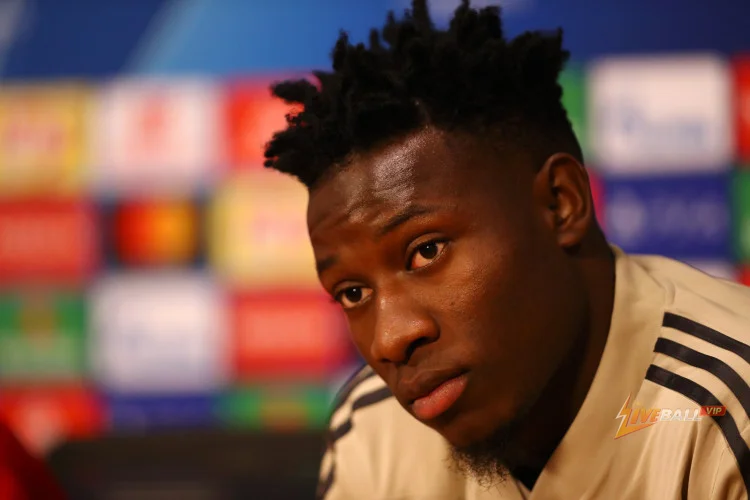 Trabzonspor gửi đề nghị ký hợp đồng với Andre Onana.
