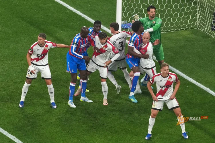 Crystal Palace ép buộc Rayo Vallecano phải chịu thua trong một trận đấu khó khăn để giành chiến thắng tại Conference League.