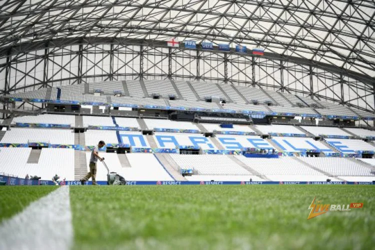 20 nhân viên Marseille cáo buộc một nhân vật cấp cao của câu lạc bộ về ‘hành vi đe dọa’ và ‘quản lý độc hại’