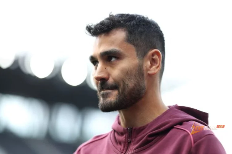 Cựu tiền vệ Manchester City Ilkay Gundogan tham gia vào việc thâu tóm Montpellier.