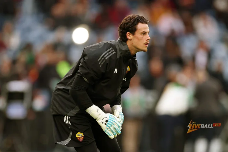 Roma từ chối đề nghị của Chelsea, đang làm việc bên lề để tìm kiếm tiền mặt.