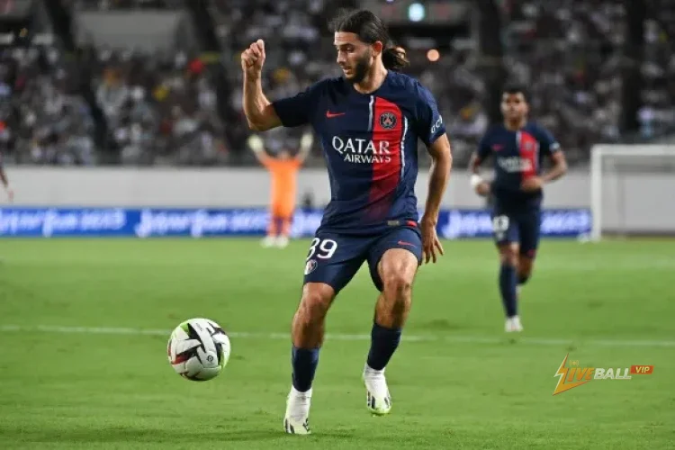 อย่างเป็นทางการ | อิลเยส ฮูสนี ของ PSG เซ็นสัญญากับสโมสรในลีก 2 อย่าง AS Nancy