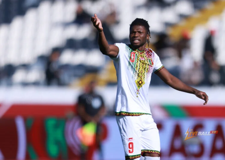 Aston Villa, Everton, Fulham, Newcastle United đang cạnh tranh giành El Bilal Toure.