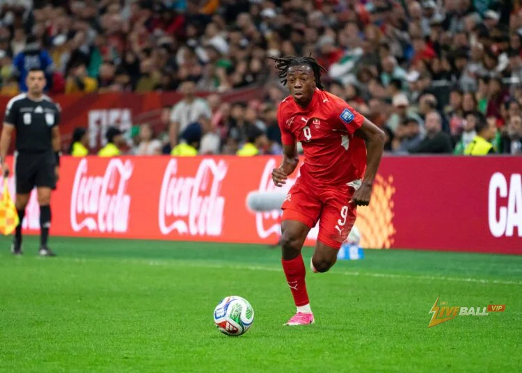 Johan Manzambi háo hức chuyển đến Newcastle United.