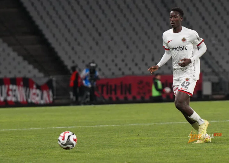 Tottenham cạnh tranh với Aston Villa và hai đội khác trong cuộc đua giành Ousmane Diabate.