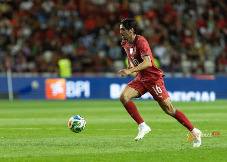 Francisco Trincao đang tiến gần đến việc gia nhập Al-Ahli giữa những liên kết với Tottenham.