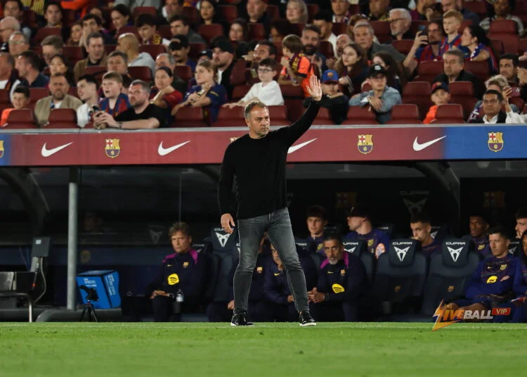 बार्सिलोना फिल फोडेनको खोजीमा एसी मिलानसँग प्रतिस्पर्धा गर्दैछ।