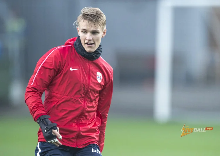 Arsenal sẵn sàng bán Martin Odegaard để tạo chỗ cho Bruno Guimaraes.