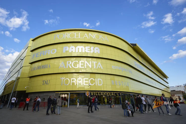 Villarreal line up Bosman move for Yves Bissouma, register interest