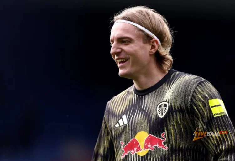 Hamburg quan tâm đến việc đưa Sebastiaan Bornauw trở lại Bundesliga.