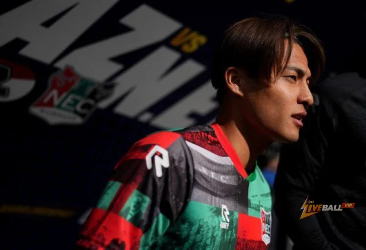 ผู้อำนวยการของ NEC Nijmegen รู้สึกหงุดหงิดเมื่อการย้ายทีมของโคได ซาโนไปยัง PSV ใกล้จะเสร็จสมบูรณ์