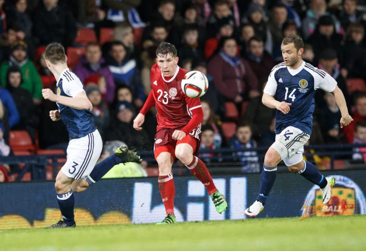Pierre-Emile Hojbjerg hủy bỏ thương vụ chuyển nhượng đến Newcastle United.