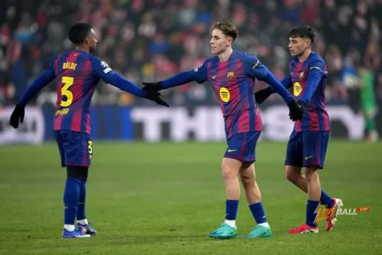Man United liên hệ về thỏa thuận cho ngôi sao của Barcelona.