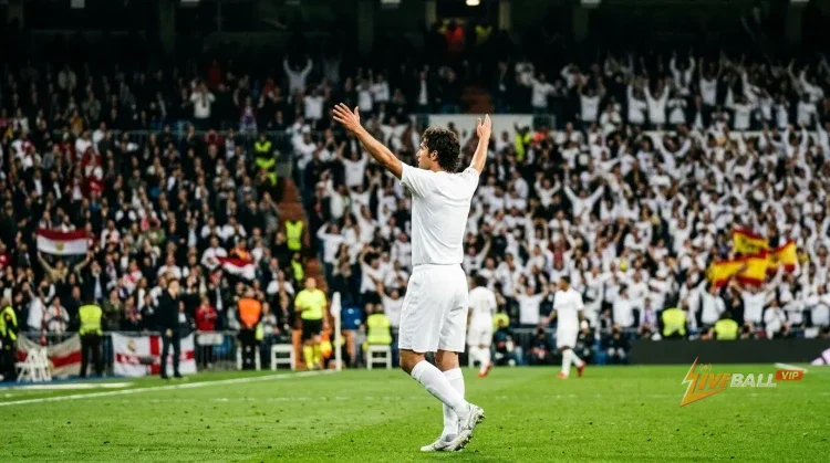 Mbappé biến khởi đầu yếu ớt của Madrid thành chiến thắng 4-1 trên sân nhà.