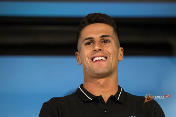 Dự đoán đội hình Barcelona đối đầu với Athletic Club: Cancelo sẽ đá chính; Pedri thay Gavi.