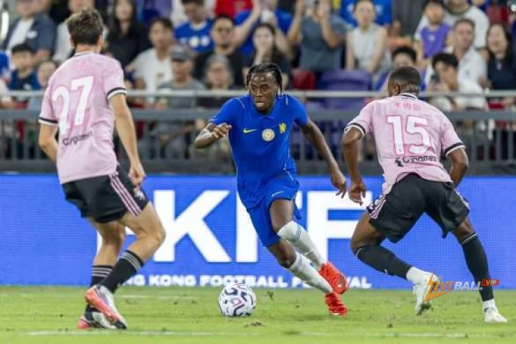 Roma vẫn quan tâm đến việc mượn Jamie Gittens của Chelsea nhưng Malick Fofana vẫn là mục tiêu.