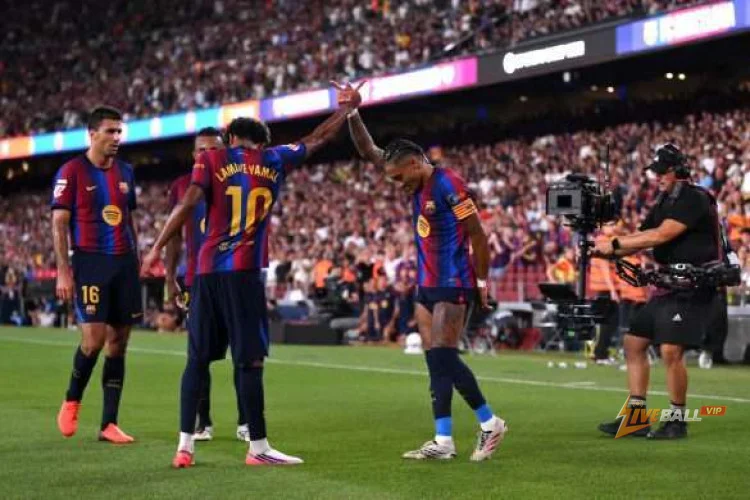 Ngôi sao Barcelona vắng mặt trong buổi tập trước trận gặp Valencia.