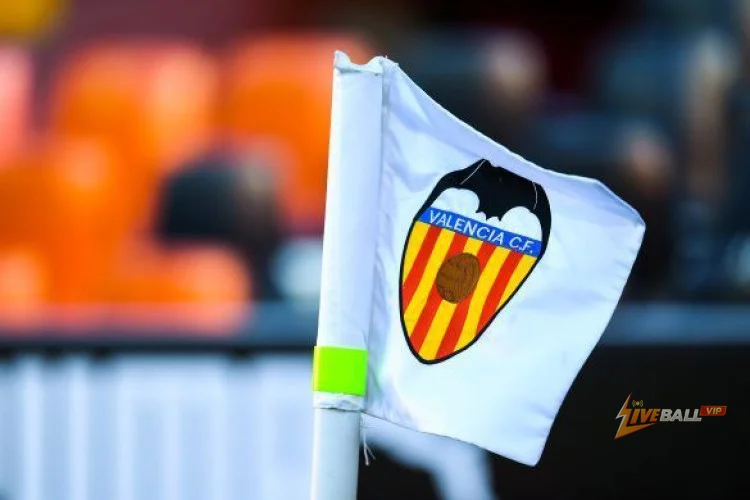 ทางการ: บาเลนเซียประกาศปลดผู้จัดการทีมสองคน