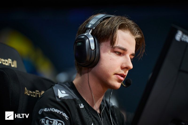 MOUZ Triumphs in BLAST Bounty Season 2 Opening Day