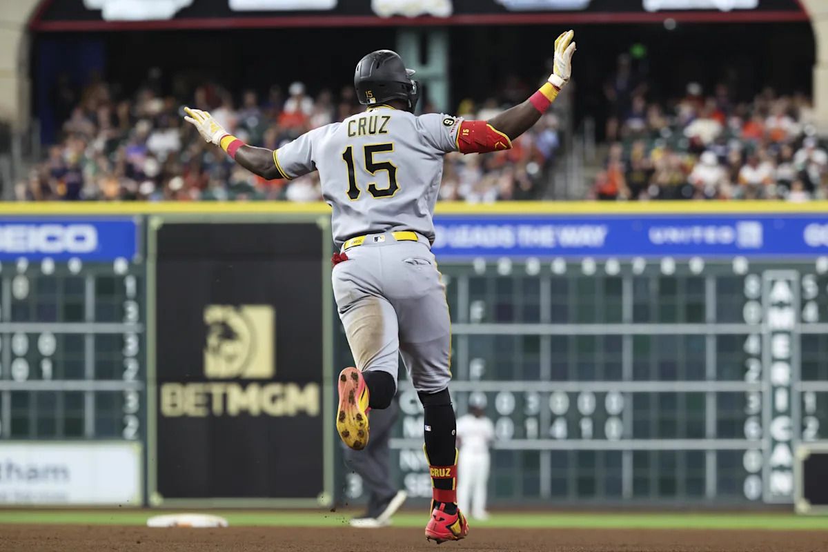 Pirates sẵn sàng trao đổi Oneil Cruz trong bối cảnh đua playoff