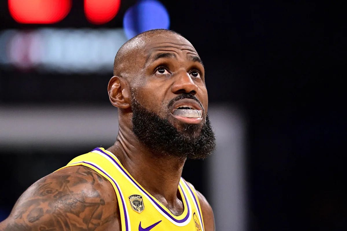 Thương vụ chuyển nhượng của LeBron James: Tin đồn và những động thái tiềm năng