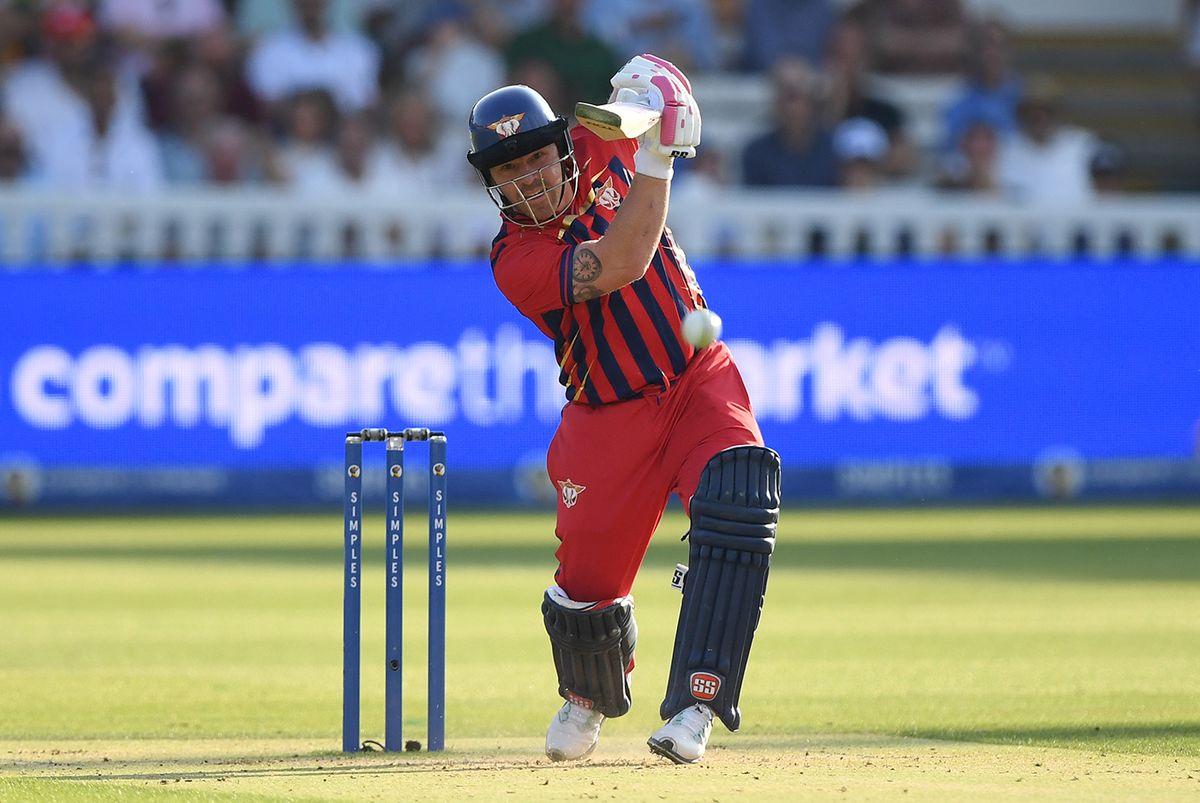 Super Giants Edge Out London Spirit Despite Livingstone's Heroics