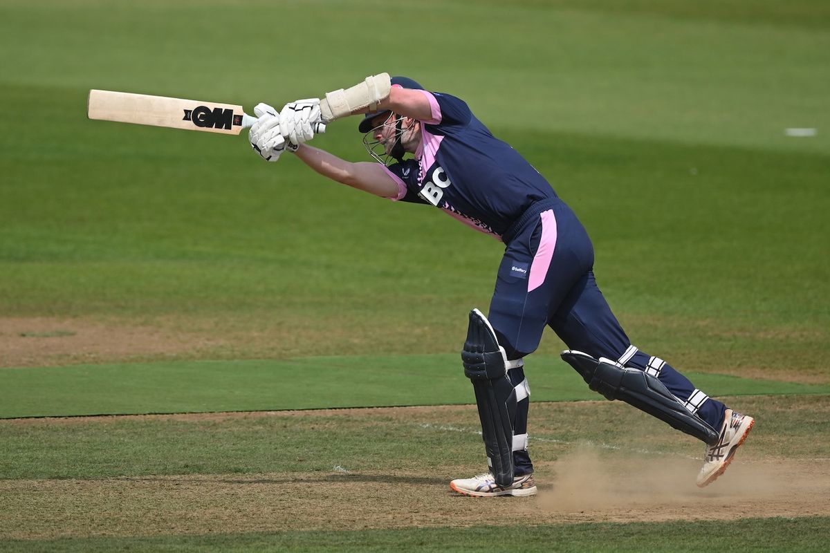 Middlesex Dominates Glamorgan in Convincing Victory