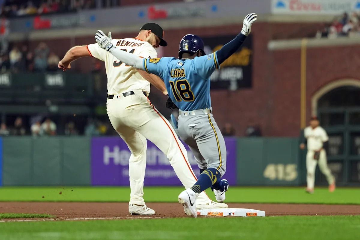 Brewers thất bại trước Giants 3-0 trong màn trình diễn tấn công kém cỏi