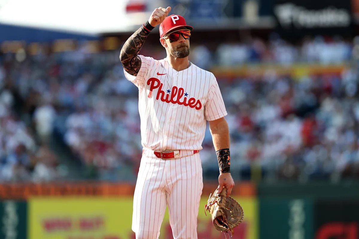 Exploring the Possibility of Harper Transitioning to Outfield