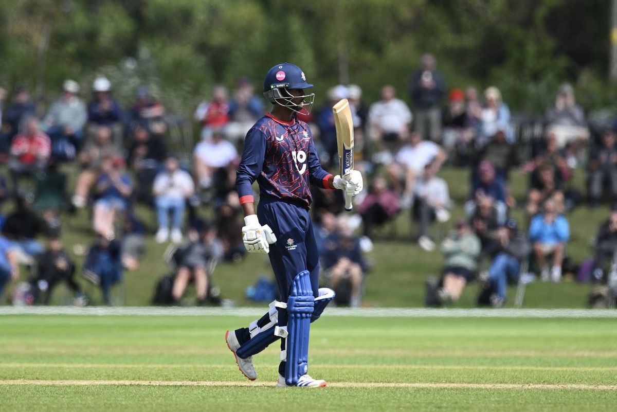 Arav Shetty tỏa sáng giúp Lancashire giữ vững thành tích bất bại
