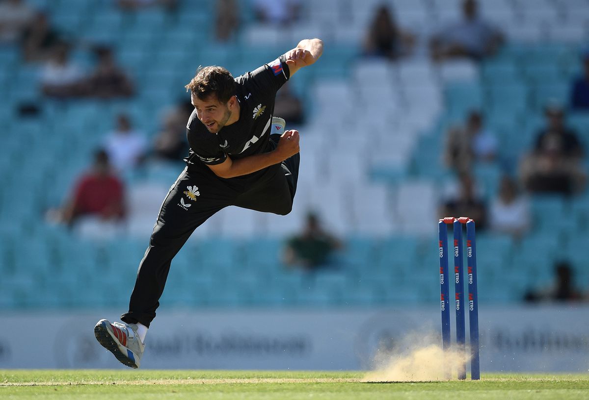 Surrey Tiến Bước Khi Patel Tỏa Sáng và Lawes Lấy Bốn Wicket Trước Kent