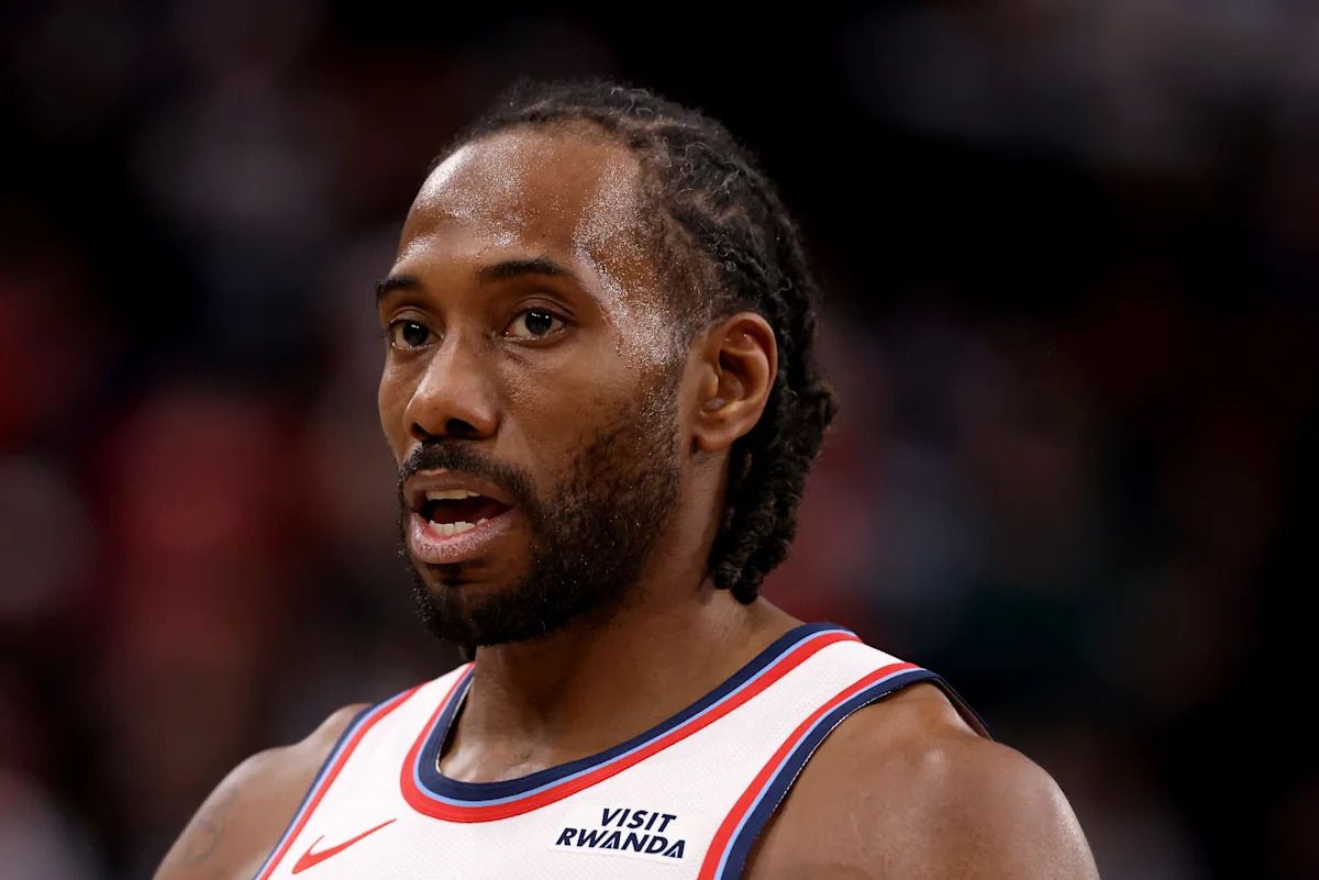 Thỏa thuận tài trợ bị nghi ngờ của Kawhi Leonard với Daktronics đang bị điều tra