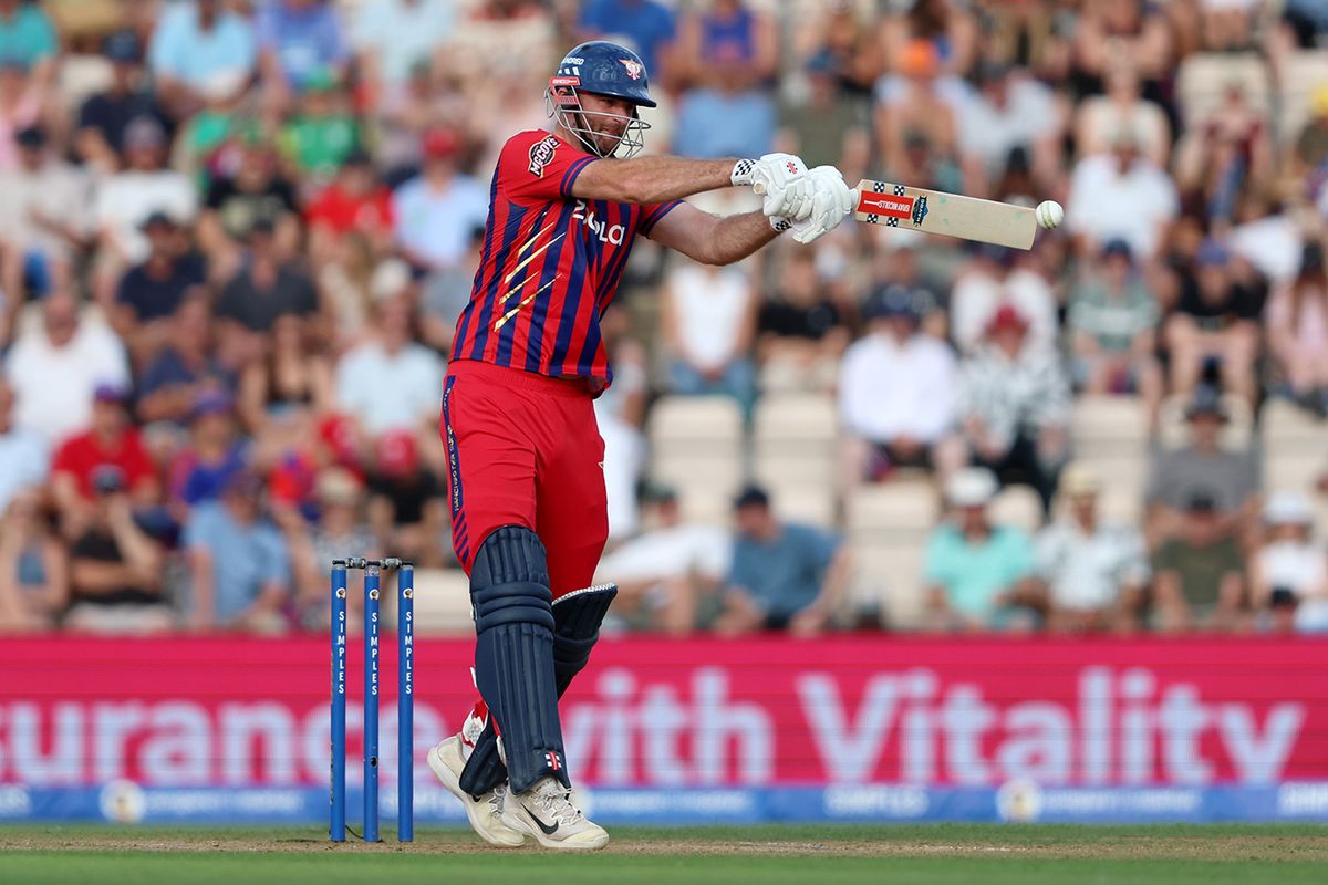 Manchester Super Giants Bứt Phá Vào Top Ba Với Những Chiến Thắng Quan Trọng
