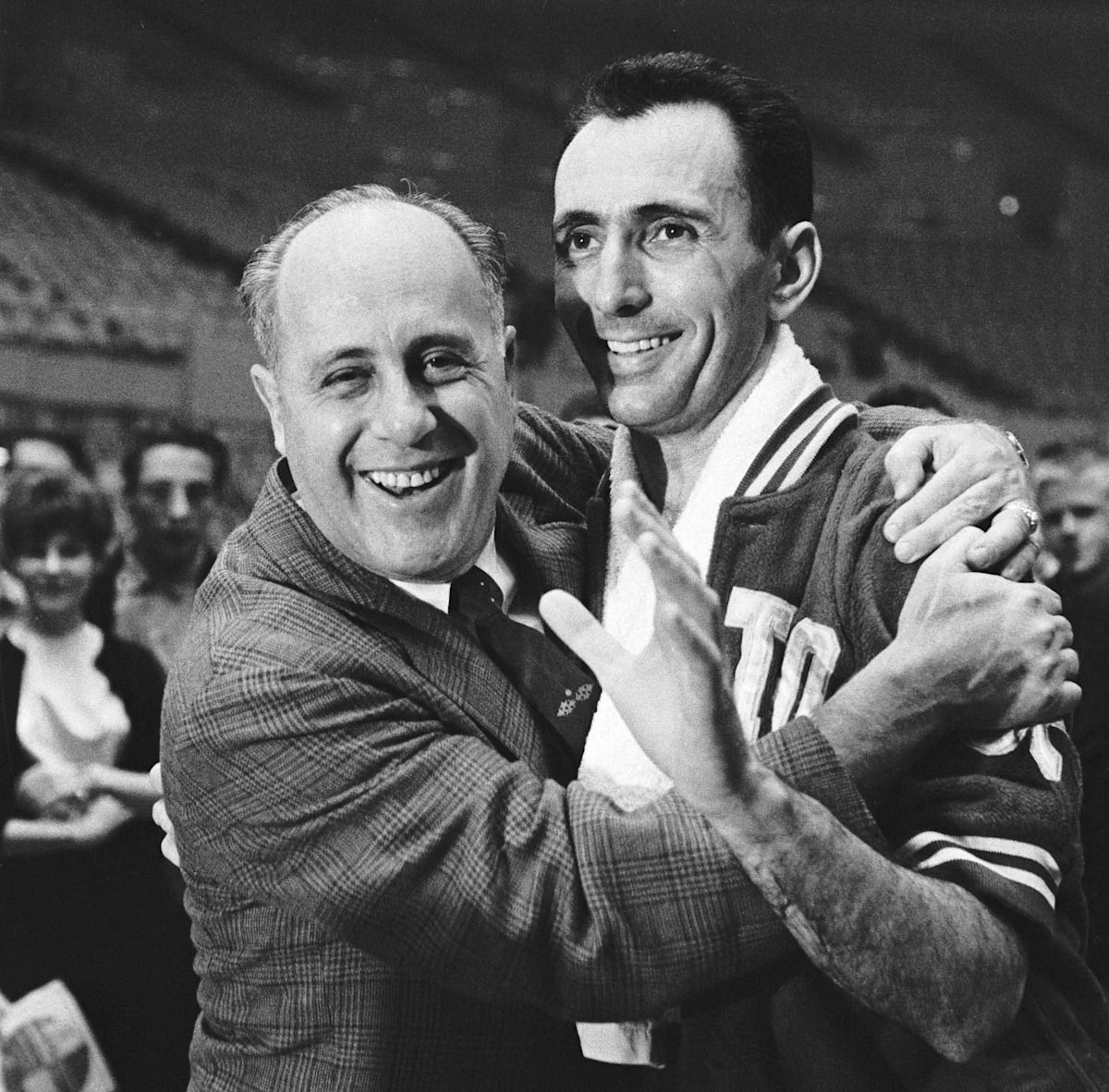 Celtics' 1962-63 Season: A Farewell to Cousy and the Rise of Havlicek