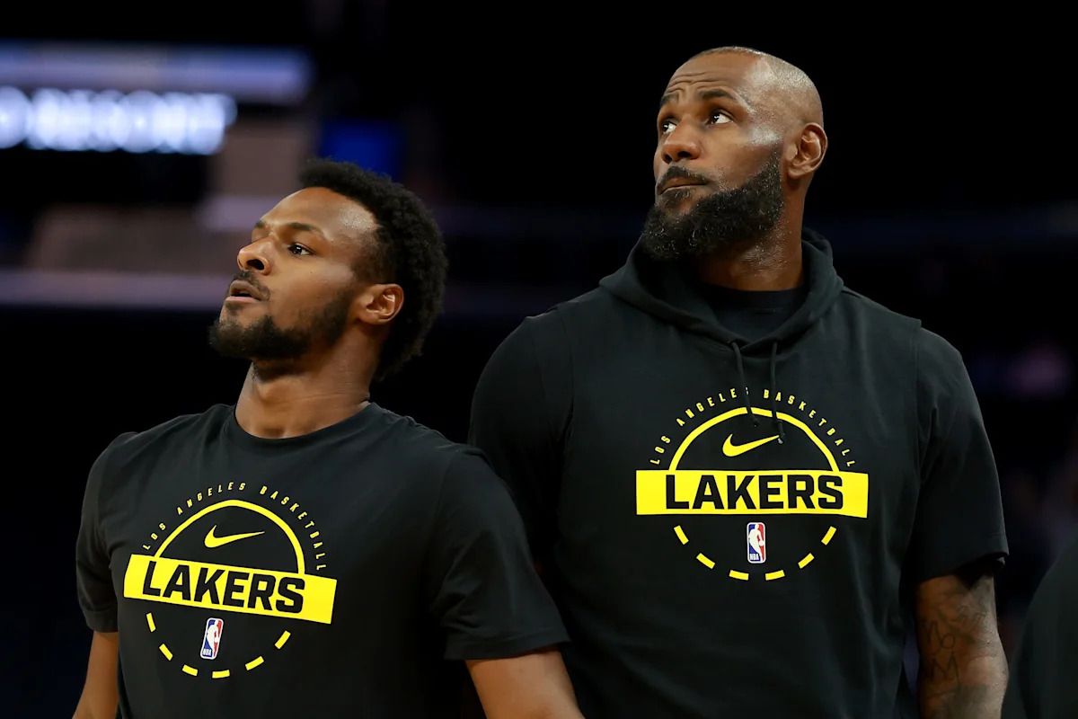 เกมวันคริสต์มาส NBA ปี 2026 เปิดเผย: เลอบรอน ปะทะ บรอนนี่