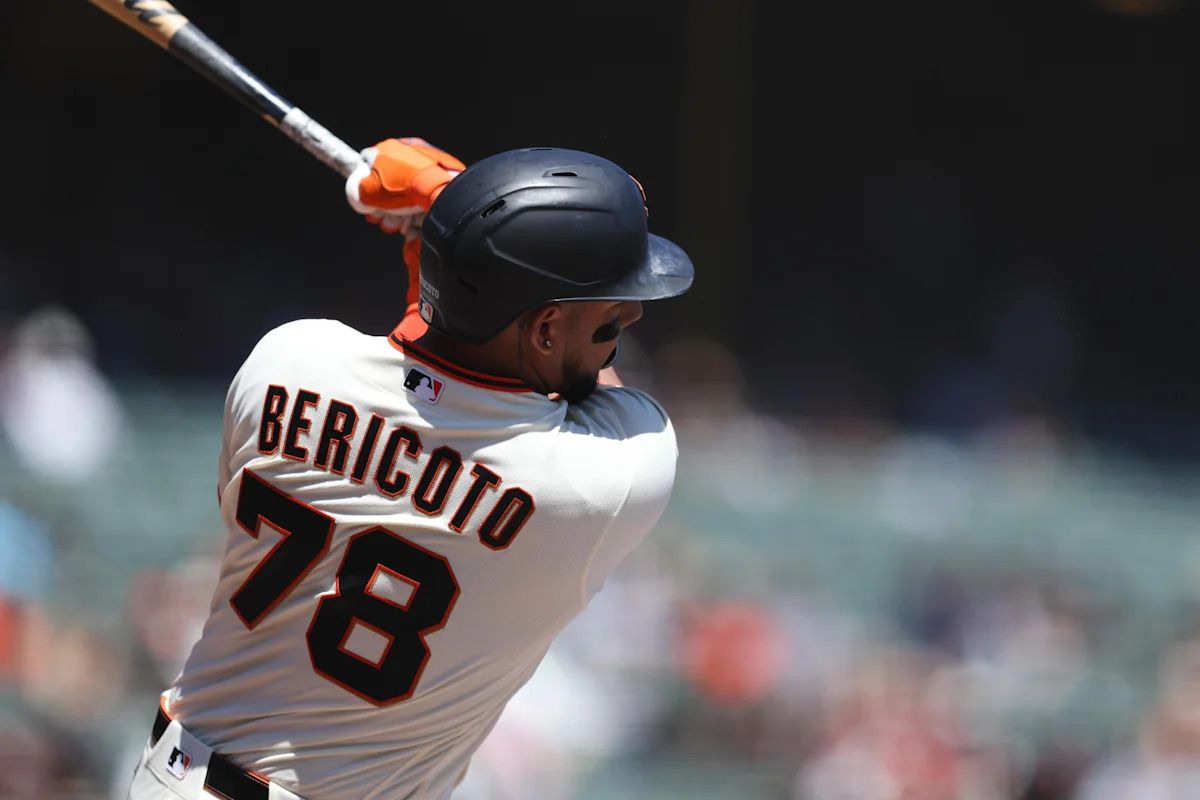 Giants Fall Short Against Astros Despite Strong Performance from Houser